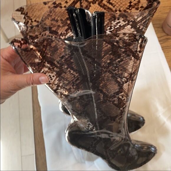 WILD DIVA SNAKE MOTIF PVC BOOTS. NEW. - Picture 5 of 7